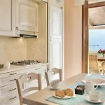 With Private In Just 100 Meters From The Sea Lejlighedshotel