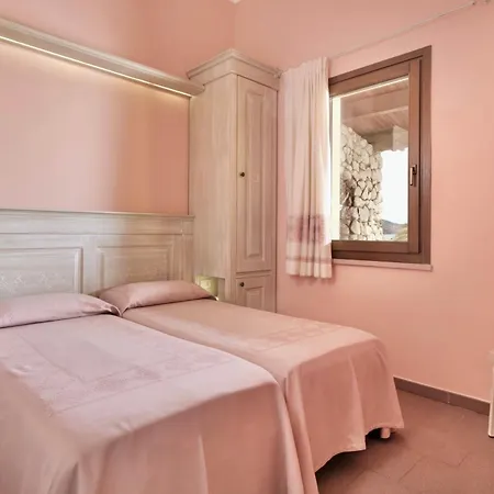 With Private In Just 100 Meters From The Sea 4* Bosa Marina