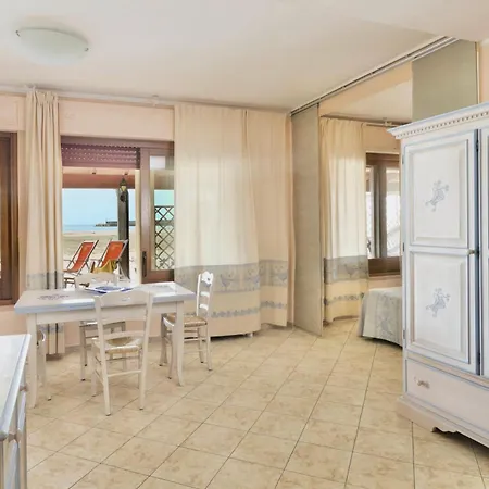 Lejlighedshotel With Private In Just 100 Meters From The Sea Bosa